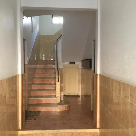 A Classic Peaceful Space Apartment Valencia